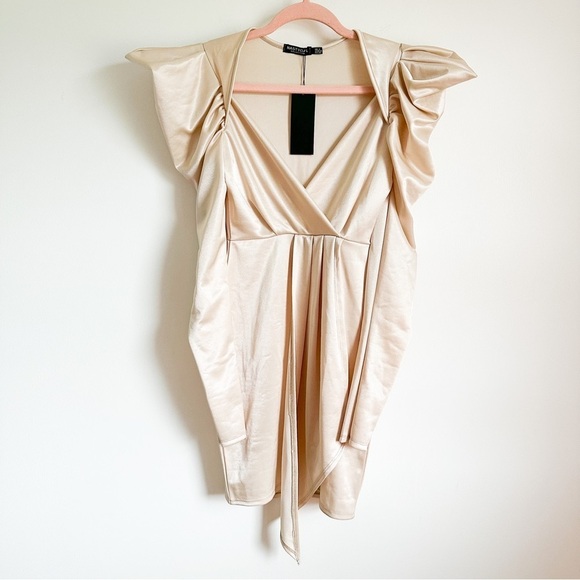 NWT Nasty Gal Champagne Scuba Satin Power Shoulder Draped Dress sz 0 - Picture 6 of 12